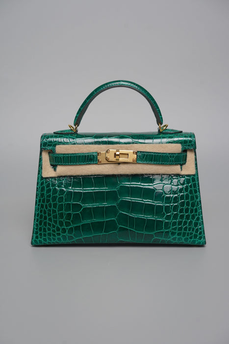 Hermes Kelly 20 in Vert Emerald Shiny Alligator Ghw