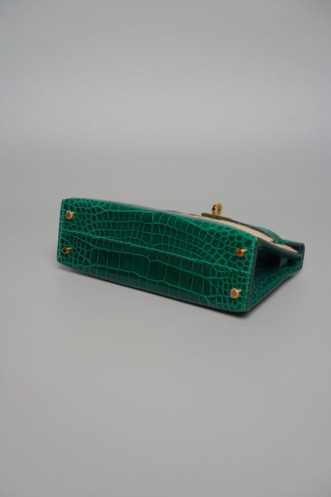 Hermes Kelly 20 in Vert Emerald Shiny Alligator Ghw