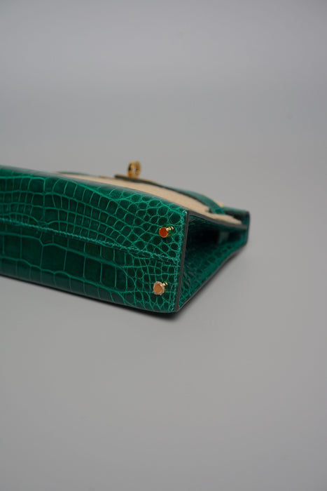 Hermes Kelly 20 in Vert Emerald Shiny Alligator Ghw