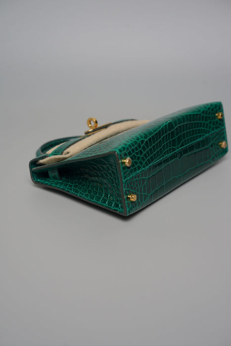 Hermes Kelly 20 in Vert Emerald Shiny Alligator Ghw