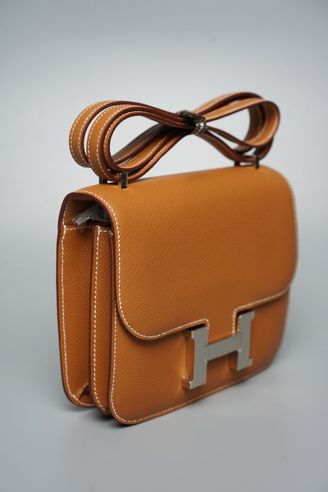 Hermes Constance 18 in Gold Phw (Brand New)