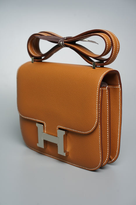 Hermes Constance 18 in Gold Phw (Brand New)