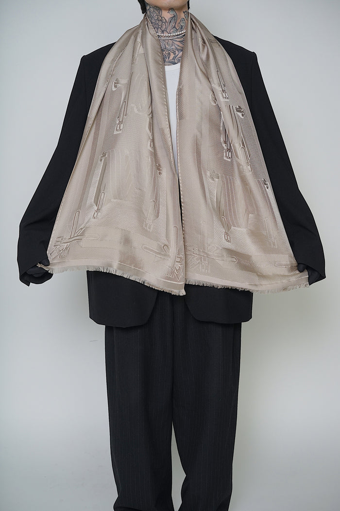 Scarves, shawls & twilly