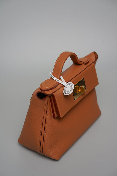 Hermes 2424-21 in Gold Ghw (Brand New)