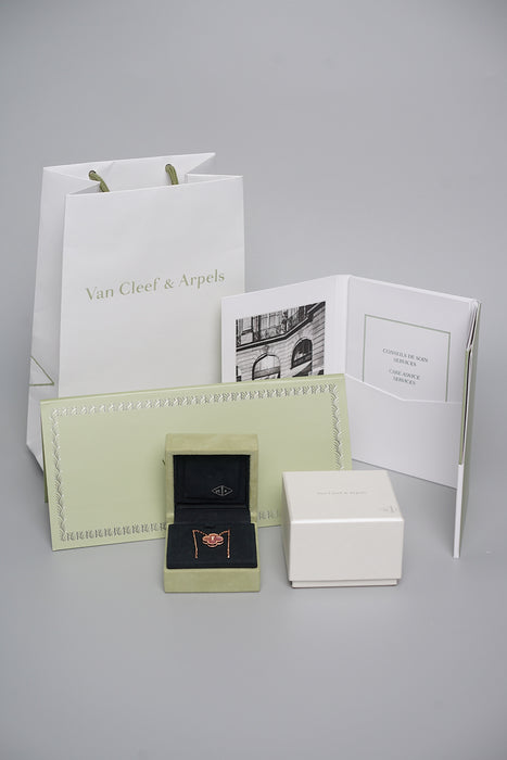 VCA 2025 Holiday Pendant in Light Pink Mother of Pearl with 1 Diamond (Brand New)