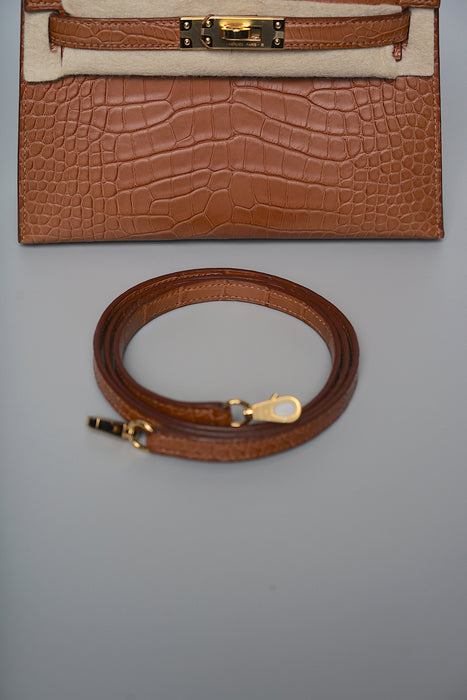 Hermes Kelly 20 in Gold Matte Alligator Ghw (Brand new)