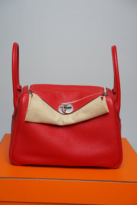 Hermes Lindy 26 in Rouge Cassaque Phw
