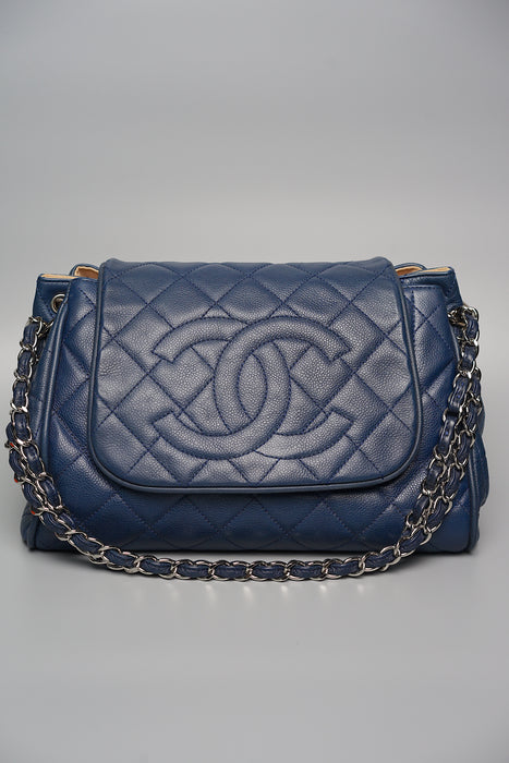 Chanel Accordian Flap Bag in Navy Caviar