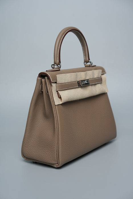 Hermes Kelly 25 in Etoupe Togo Phw (Brand New)