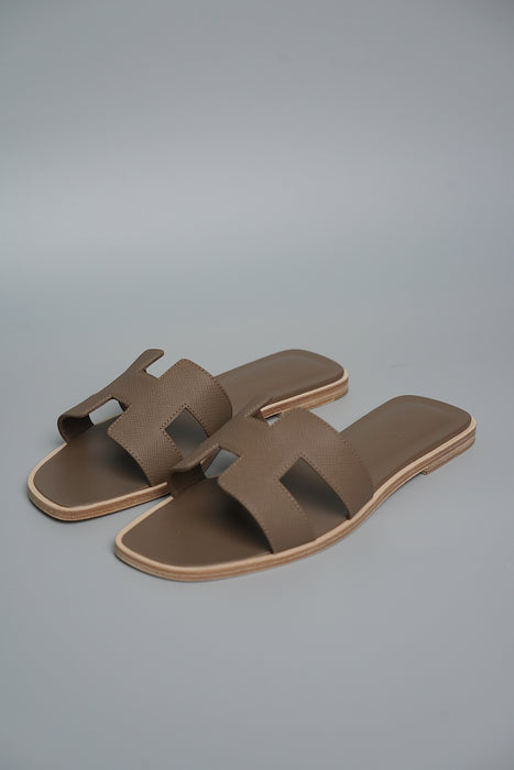 Hermes Oran Sandals in Etoupe Size 39 (Brand New)