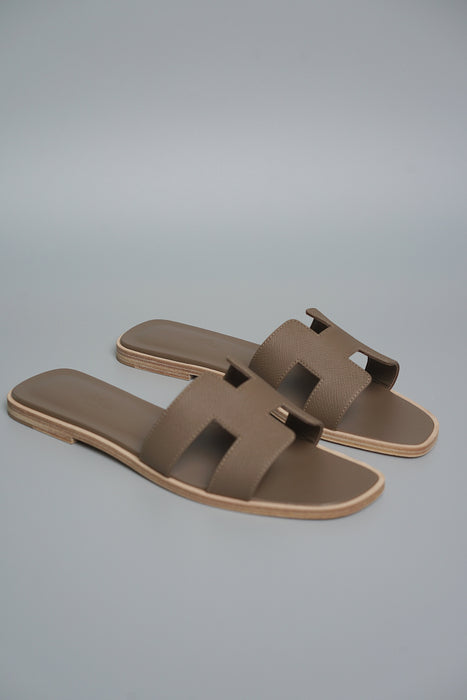 Hermes Oran Sandals in Etoupe Size 39 (Brand New)