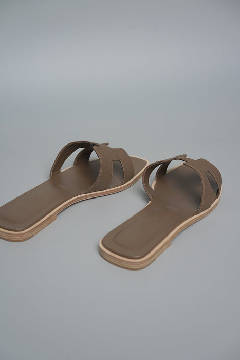 Hermes Oran Sandals in Etoupe Size 38.5 (Brand New)