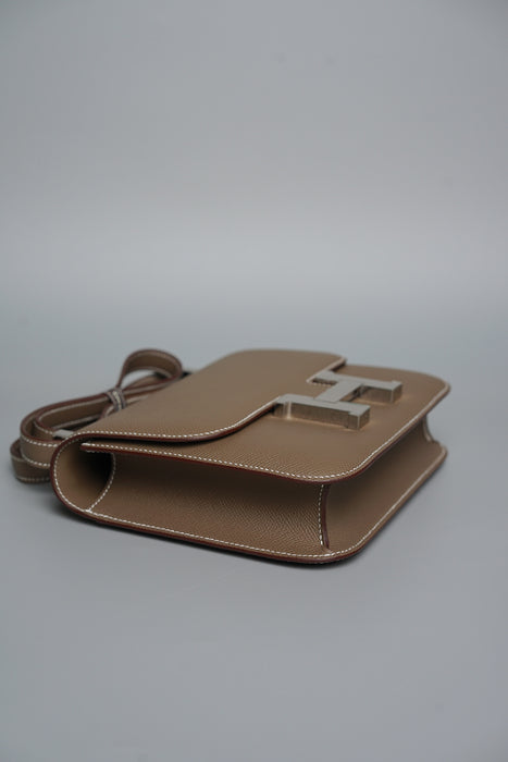 Hermes Constance 24-1 in Etoupe Epsom Phw