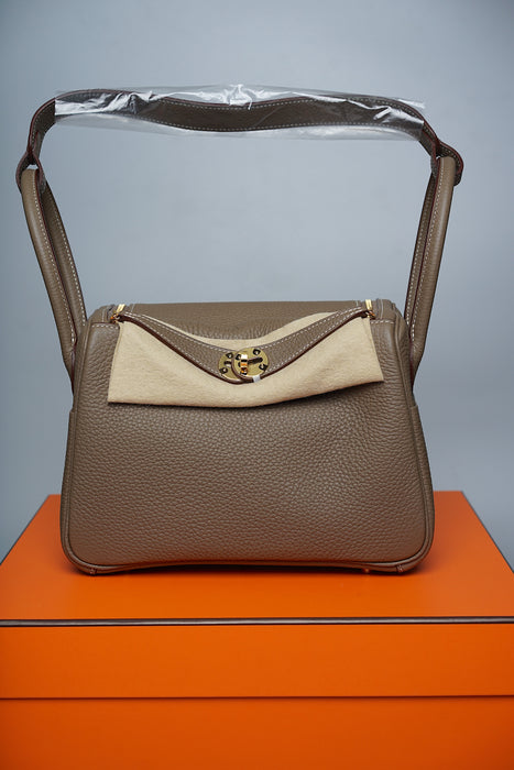 Hermes Lindy 26 in Etoupe Ghw (Brand New)