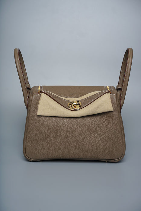 Hermes Lindy 26 in Etoupe Ghw (Brand New)