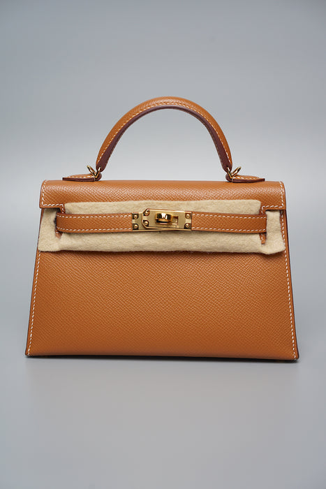 Hermes Kelly 20 in Gold Ghw