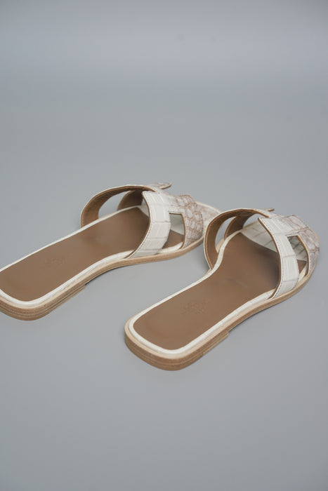 Hermes Himalayan Oran Sandals Matte Nilo Crocodile Size 38 (Brand New)