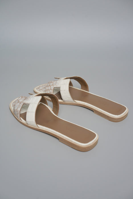 Hermes Himalayan Oran Sandals Matte Nilo Crocodile Size 38 (Brand New)