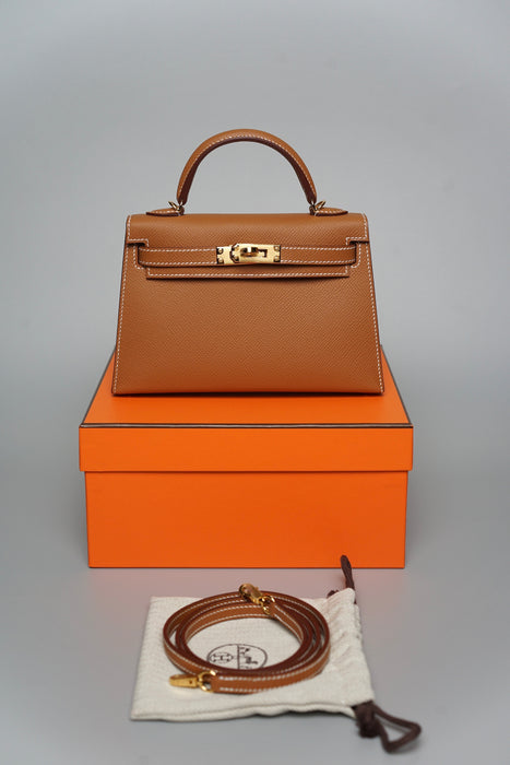 Hermes Kelly 20 in Gold Epsom Ghw (Brand New)