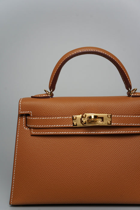 Hermes Kelly 20 in Gold Epsom Ghw (Brand New)