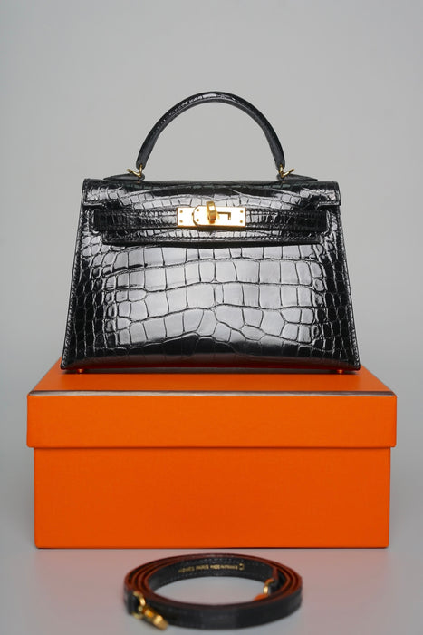 Hermes Kelly 20 in Black Shiny Alligator Ghw