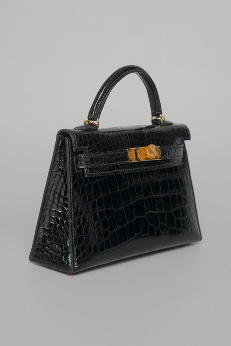Hermes Kelly 20 in Black Shiny Alligator Ghw