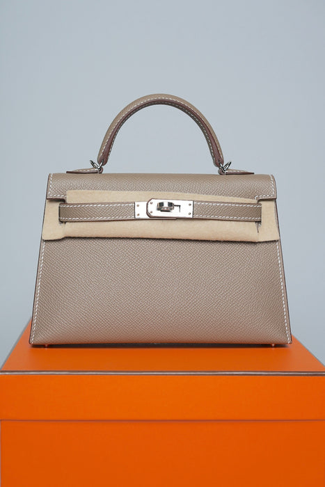 Hermes Kelly 20 in Etoupe Epsom Phw (Brand New)