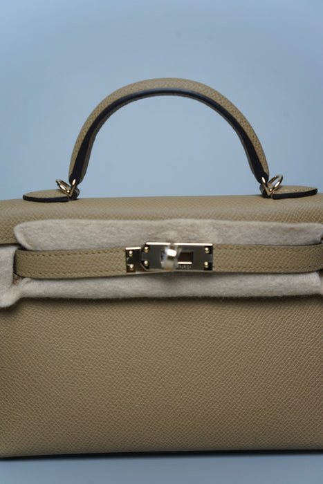 Hermes Kelly 20 in Poussiere Permabrass (Brand New)