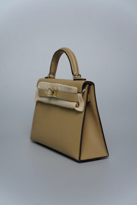 Hermes Kelly 20 in Poussiere Permabrass (Brand New)