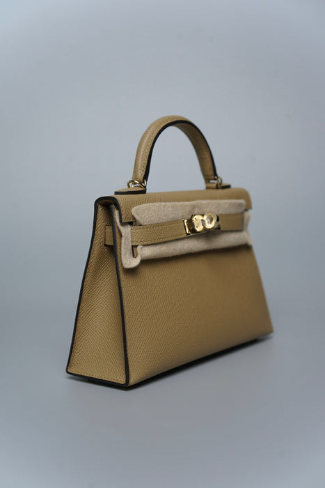 Hermes Kelly 20 in Poussiere Permabrass (Brand New)