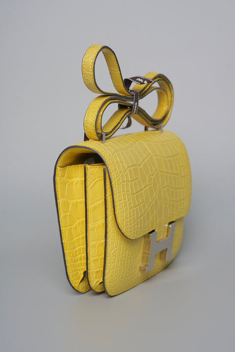 Hermes Constance 18 in Mimosa Matte Alligator Phw