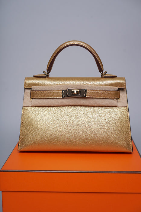 Hermes Kelly 20 Chevre in Dore Permabrass (Brand New)