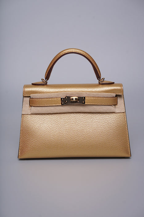 Hermes Kelly 20 Chevre in Dore Permabrass (Brand New)