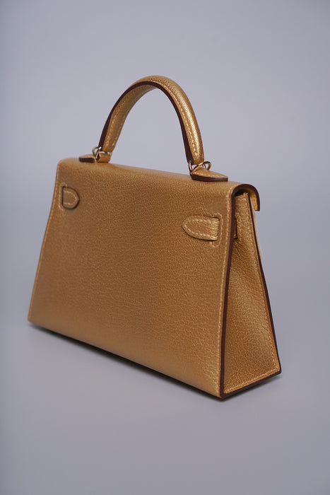 Hermes Kelly 20 Chevre in Dore Permabrass (Brand New)