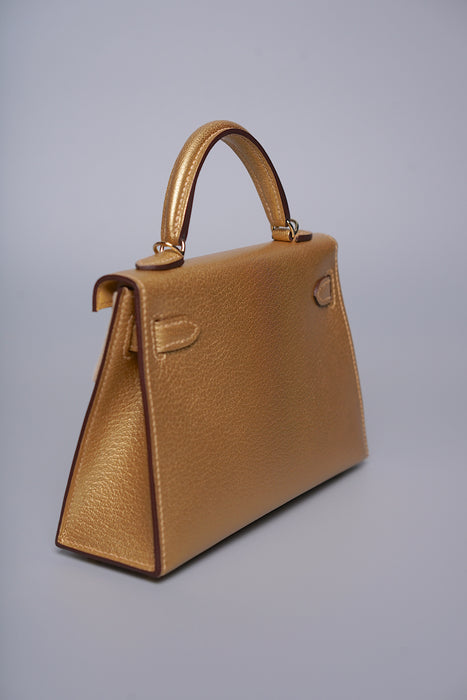 Hermes Kelly 20 Chevre in Dore Permabrass (Brand New)