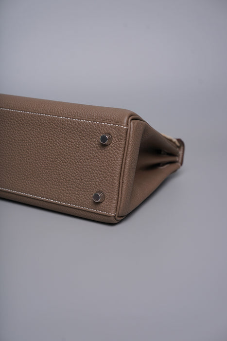 Hermes Kelly 25 in Etoupe Togo Phw (Brand New)