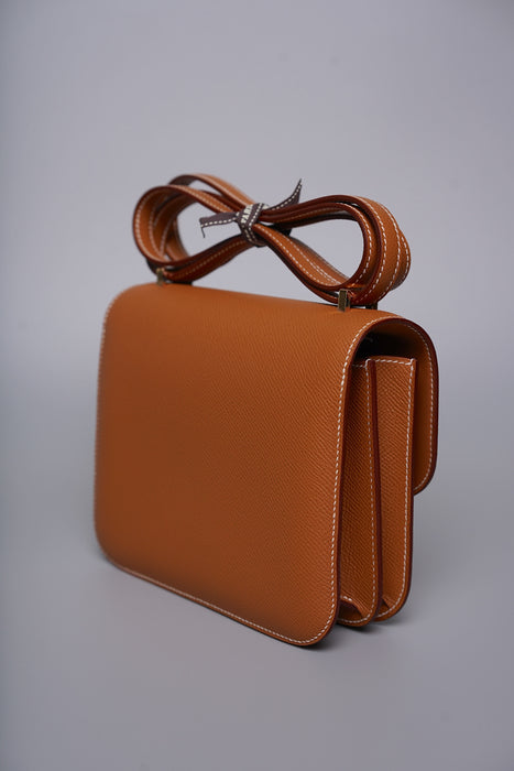 Hermes Constance 18 in Gold Epsom Rghw (Brand New)