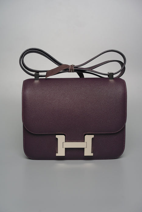 Hermes Constance 24 in Raisin Phw