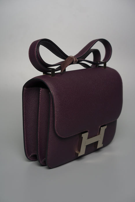 Hermes Constance 24 in Raisin Phw