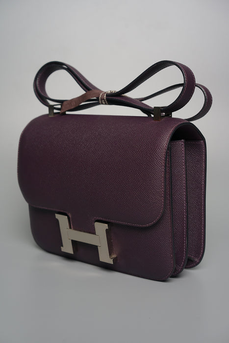 Hermes Constance 24 in Raisin Phw