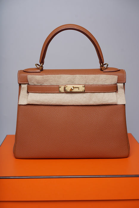 Hermes Kelly 28 in Gold Togo Ghw