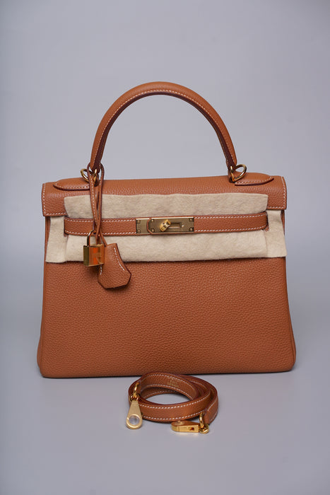 Hermes Kelly 28 in Gold Togo Ghw