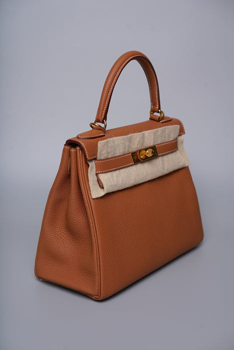 Hermes Kelly 28 in Gold Togo Ghw
