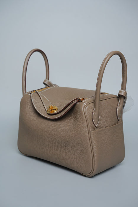 Hermes Lindy 26 in Etoupe Ghw (Brand New)
