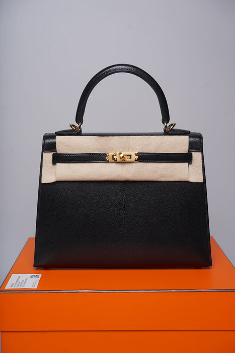 Hermes Kelly 25 Sellier in Noir Chevre Chamkila Ghw (Brand New)