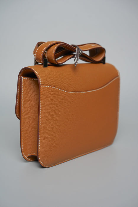 Hermes Constance 24-1 in Gold Epsom Phw