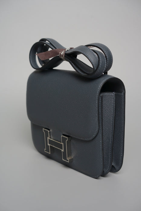 Hermes Constance 18 in Gris Misty/Gris Fonce Epsom Phw (Brand New)