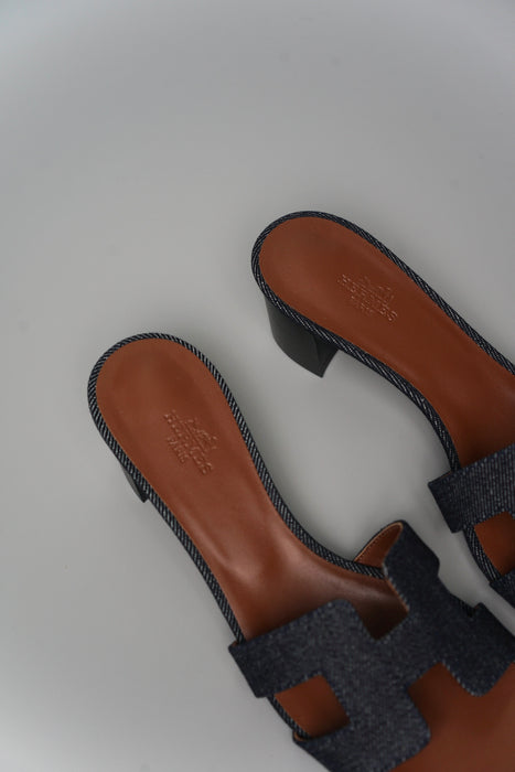 Hermes Oasis Sandals in Bleu Brut Denim Size 37.5 (Brand New)
