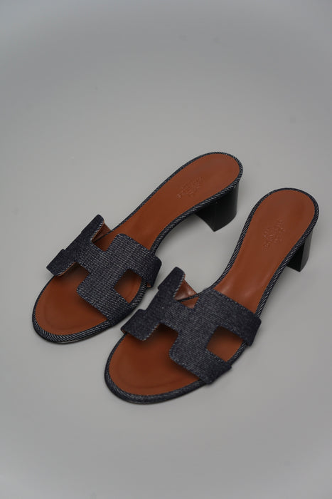 Hermes Oasis Sandals in Bleu Brut Denim Size 37.5 (Brand New)