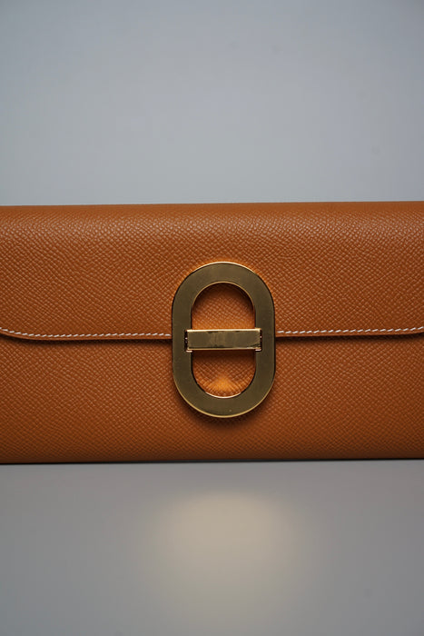 Hermes Mallion To Go Wallet in Gold Ghw (Brand New)